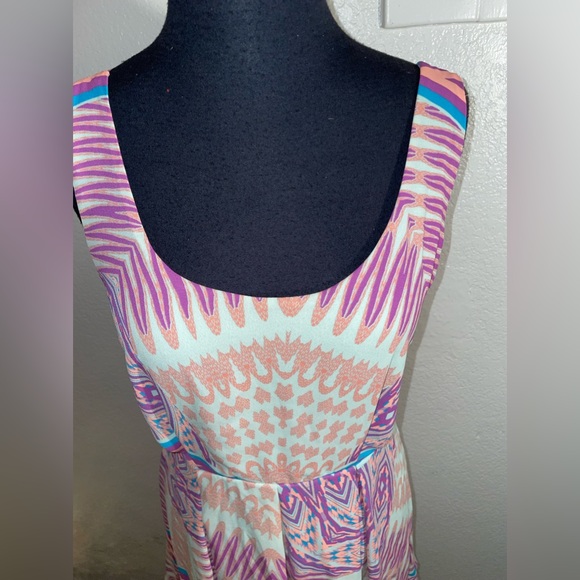 Forever 21 Dress - Picture 4 of 7